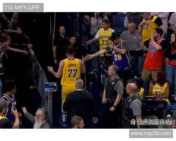 2021年1月14日湖人与雷霆的精彩对决回顾与赛后分析